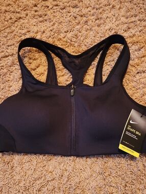NWT Nike Women’s High-Support Front-Zip Shape Sports Bra -  Racerback Size Large